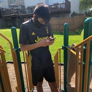 Meet your Posher, Daniel